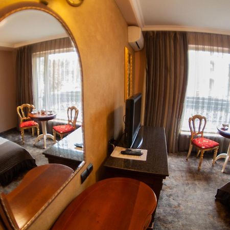 Meg-Lozenetz Hotel Sofia Buitenkant foto